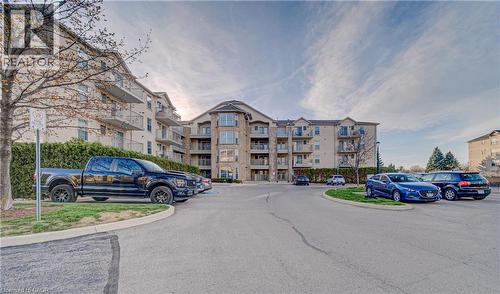 1490 Bishops Gate Unit# 106, Oakville, ON - Outdoor With Facade