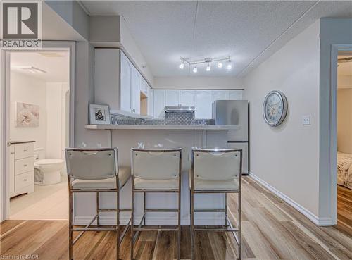 1490 Bishops Gate Unit# 106, Oakville, ON - Indoor