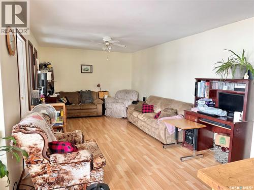 515 Duncan Drive, Leask, SK - Indoor Photo Showing Living Room