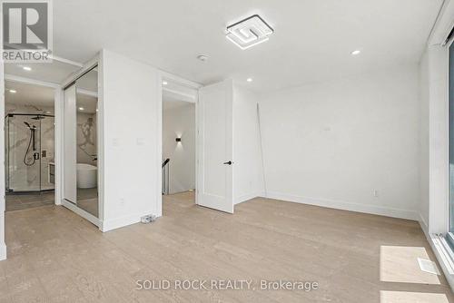 828 Alpine Avenue, Ottawa, ON - Indoor Photo Showing Other Room
