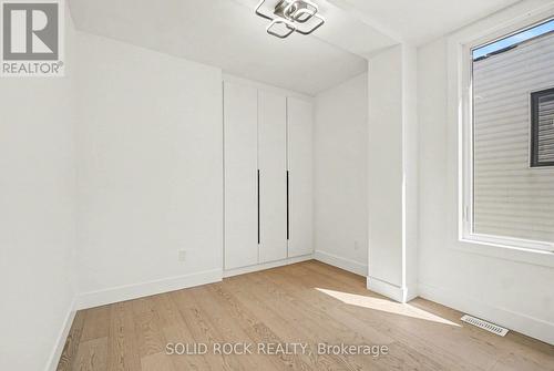 828 Alpine Avenue, Ottawa, ON - Indoor Photo Showing Other Room