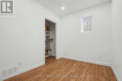 828 Alpine Avenue, Ottawa, ON - Indoor Photo Showing Other Room