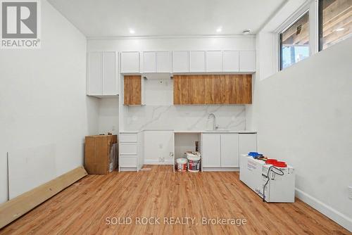 828 Alpine Avenue, Ottawa, ON - Indoor