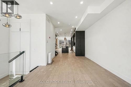 828 Alpine Avenue, Ottawa, ON - Indoor Photo Showing Other Room
