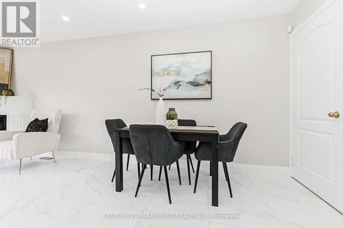 641 Macbeth Heights, Mississauga, ON - Indoor Photo Showing Dining Room