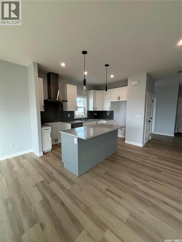 546 Traeger Manor, Saskatoon, SK - Indoor Photo Showing Kitchen