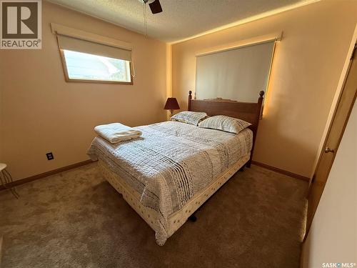 737 Third Street, Estevan, SK - Indoor Photo Showing Bedroom