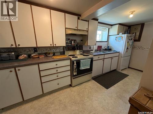 737 Third Street, Estevan, SK - Indoor Photo Showing Kitchen With Double Sink
