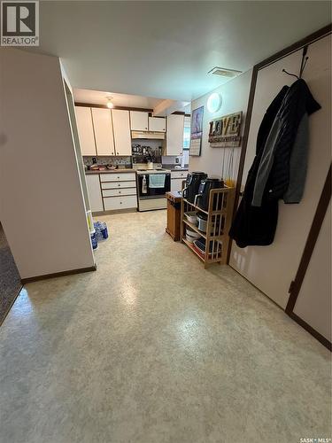 737 Third Street, Estevan, SK - Indoor
