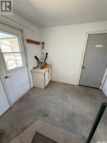 737 Third Street, Estevan, SK - Indoor