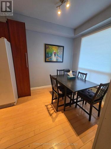 2335 Council Ring Road, Mississauga, ON - Indoor Photo Showing Dining Room