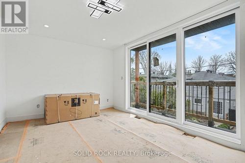 Primary bedroom - Patio doors to deck - 838 Alpine Avenue, Ottawa, ON -  With Exterior