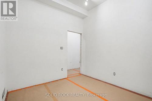 838 Alpine Avenue, Ottawa, ON - Indoor Photo Showing Other Room