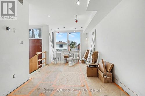 Facing the front - 838 Alpine Avenue, Ottawa, ON - Indoor Photo Showing Other Room