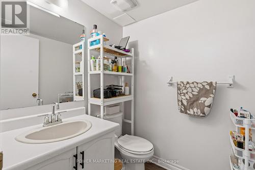 160 Rushford Private, Ottawa, ON - Indoor Photo Showing Bathroom
