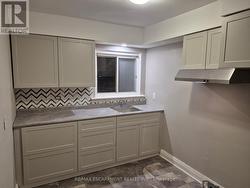 5 - 5473 ONTARIO AVENUE Niagara Falls, ON L2E 3S4