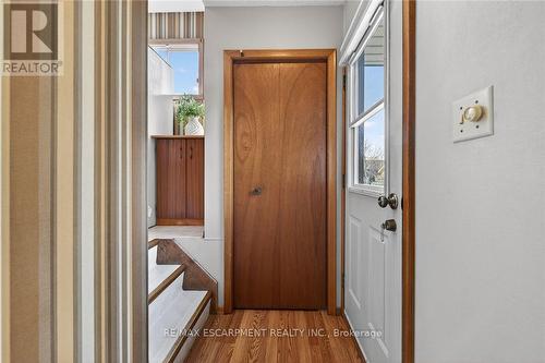 257 Queensdale Avenue E, Hamilton, ON - Indoor Photo Showing Other Room