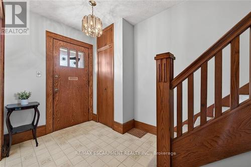 257 Queensdale Avenue E, Hamilton, ON - Indoor Photo Showing Other Room