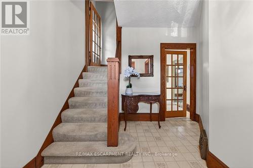 257 Queensdale Avenue E, Hamilton, ON - Indoor Photo Showing Other Room