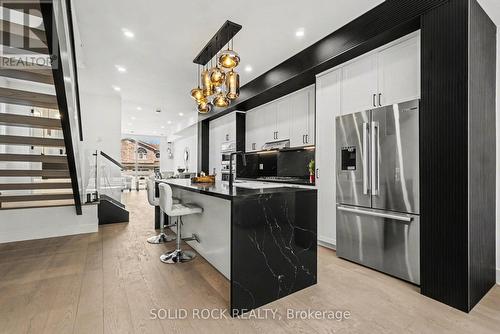 Custom Kitchen - 826 Alpine Avenue, Ottawa, ON - Indoor