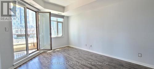 438 - 550 Front Street W, Toronto, ON - Indoor Photo Showing Other Room