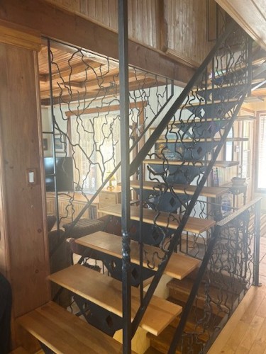 Escalier - 164 Ch. Du Lac-Noir, Saint-Jean-De-Matha, QC - Indoor Photo Showing Other Room
