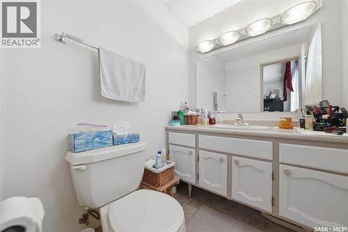 232 Dalhousie Crescent, Saskatoon, SK - Indoor Photo Showing Bathroom