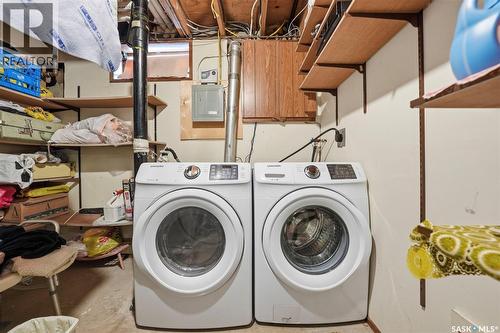 232 Dalhousie Crescent, Saskatoon, SK - Indoor Photo Showing Laundry Room