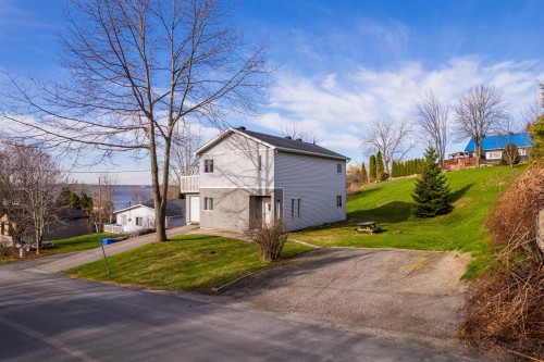 9 159e Avenue  Notre-Dame-De-L'Île-Perrot, QC J7W 0R2