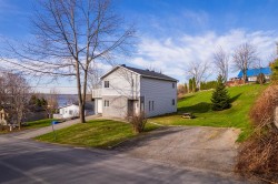 9 159e Avenue Notre-Dame-De-L'Île-Perrot, QC J7W 0R2