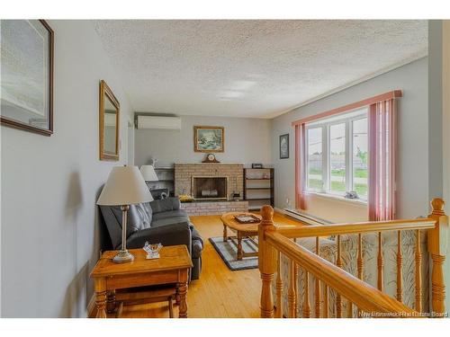 261 Route 105, Maugerville, NB 