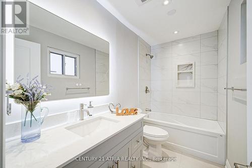 190 Romfield Circuit, Markham, ON - Indoor Photo Showing Bathroom
