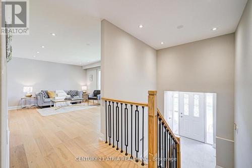 190 Romfield Circuit, Markham, ON - Indoor Photo Showing Other Room