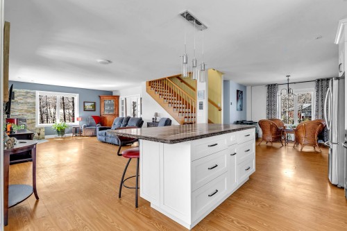 Vue d'ensemble - 35 Rue Des Érables, Saint-Sixte, QC - Indoor