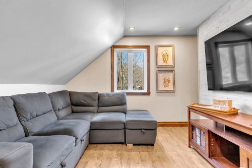 Boudoir - 35 Rue Des Érables, Saint-Sixte, QC - Indoor Photo Showing Living Room