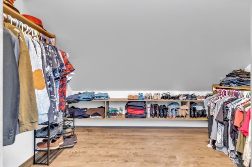 Penderie (Walk-in) - 35 Rue Des Érables, Saint-Sixte, QC - Indoor With Storage