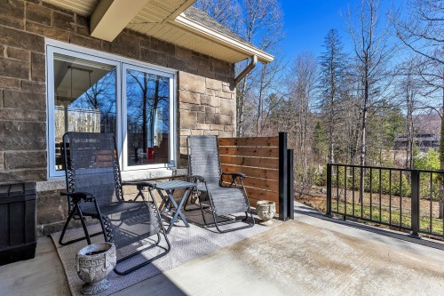 Véranda - 35 Rue Des Érables, Saint-Sixte, QC - Outdoor