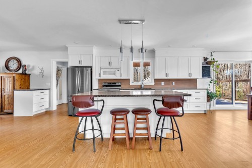 Cuisine - 35 Rue Des Érables, Saint-Sixte, QC - Indoor Photo Showing Kitchen With Upgraded Kitchen