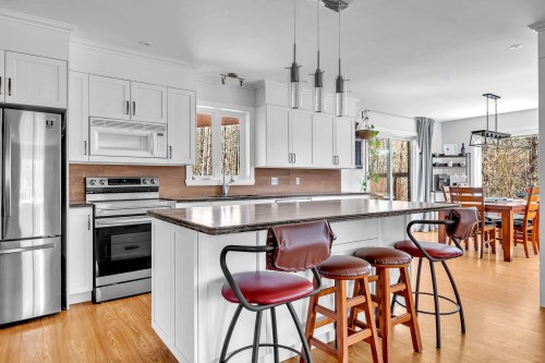 Cuisine - 35 Rue Des Érables, Saint-Sixte, QC - Indoor Photo Showing Kitchen With Upgraded Kitchen