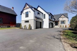 2582 Ch. Bellerive  Carignan, QC J3L 4J9