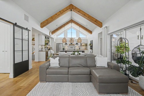 Salon - 2582 Ch. Bellerive, Carignan, QC - Indoor Photo Showing Living Room