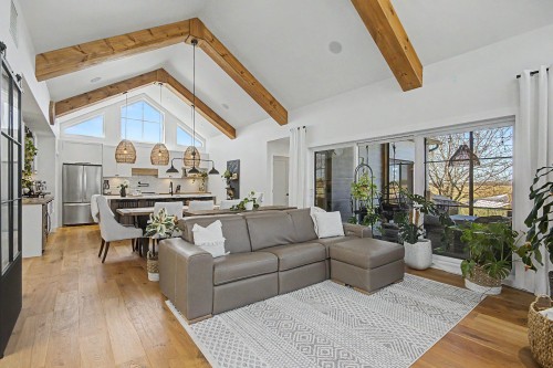 Salon - 2582 Ch. Bellerive, Carignan, QC - Indoor Photo Showing Living Room