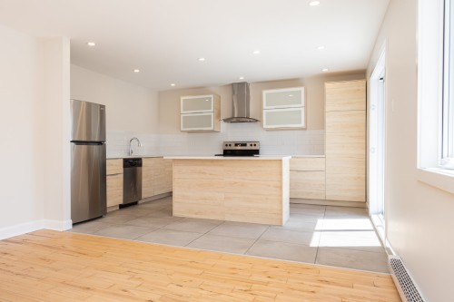 Cuisine - 288 69E Avenue, Laval (Chomedey), QC - Indoor Photo Showing Kitchen