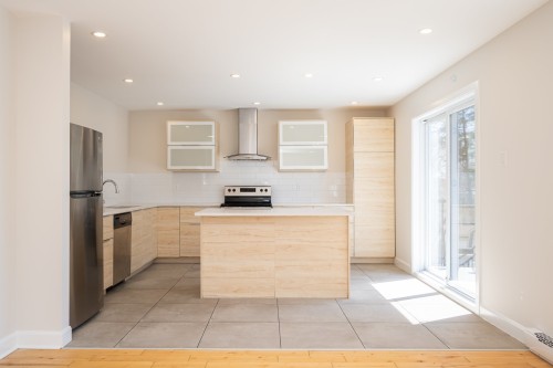 Cuisine - 288 69E Avenue, Laval (Chomedey), QC - Indoor Photo Showing Kitchen