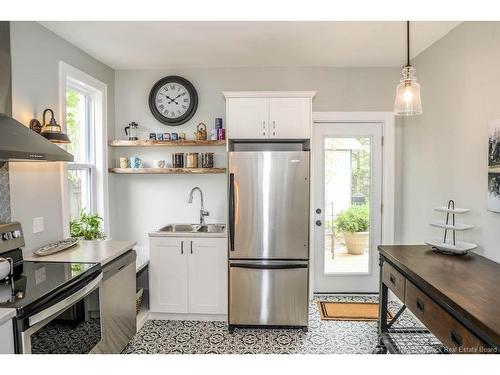 18 Shore St, Fredericton, NB 