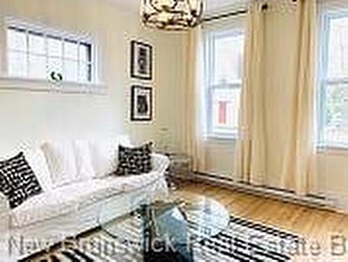 18 Shore St, Fredericton, NB 