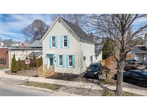 18 Shore St, Fredericton, NB 