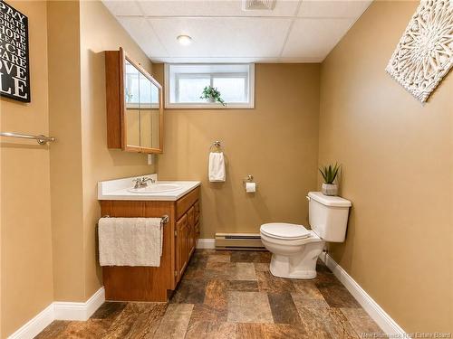 39 Cedar Ridge Dr, Douglas, NB 