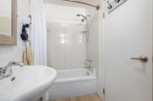 433 Sydney Ave, Winnipeg, MB 