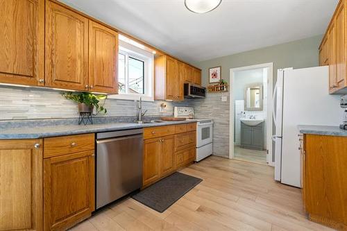 433 Sydney Ave, Winnipeg, MB 